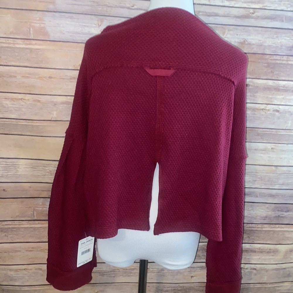 🎉Host Pick🎉NWT We The Free Queen Pomegranate Top - Picture 7 of 12